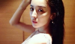 古力娜扎生活照 长发,优雅与时尚的完美融合